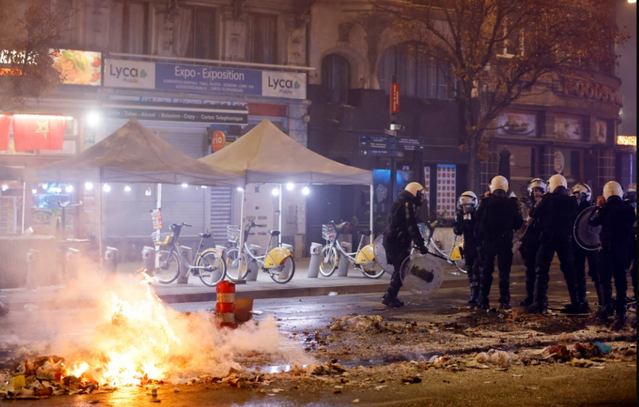 115 người bị bắt giữ, 1 cậu bé qua đời sau chiến thắng của Pháp trước Morocco 2 115 người bị bắt giữ, 1 cậu bé qua đời sau chiến thắng của Pháp trước Morocco 2