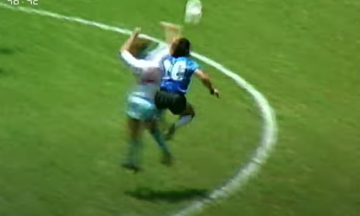 Argentina vs Anh World Cup 1986 Diego Maradona đã chơi hay đến thế nào 3 Argentina vs Anh World Cup 1986 Diego Maradona đã chơi hay đến thế nào 3