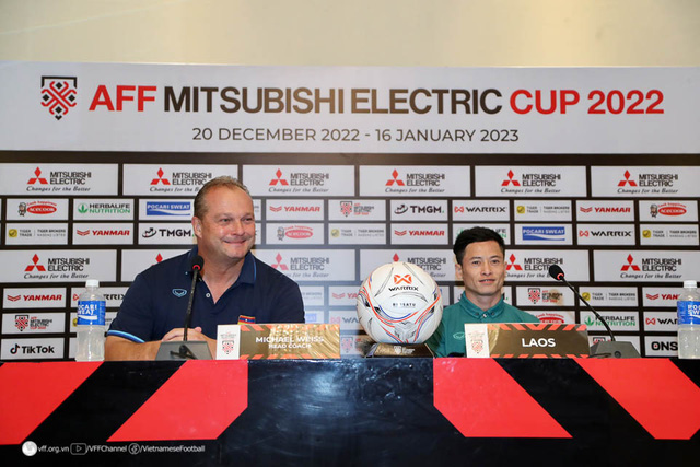 HLV Michael Weiss va tien ve Vongchiengkham