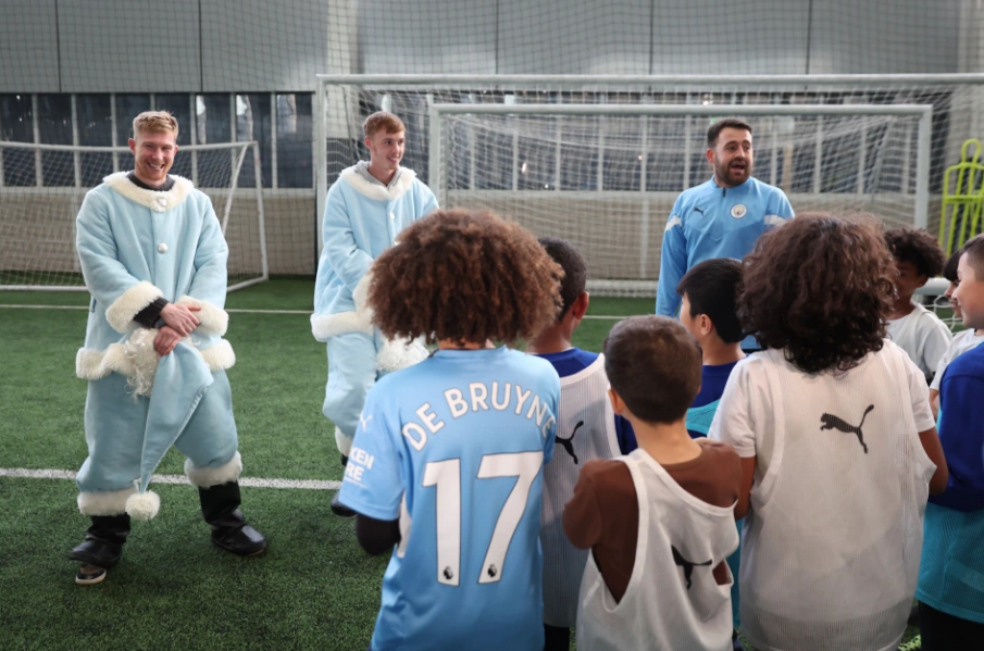 Ông già Noel - Kevin de Bruyne 3