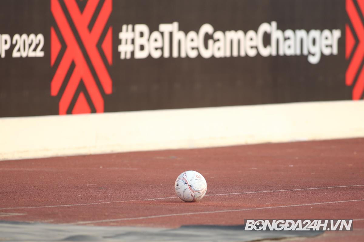 Sân Mỹ Đình kiểm tra kỹ khung thành trước trận gặp Malaysia 4