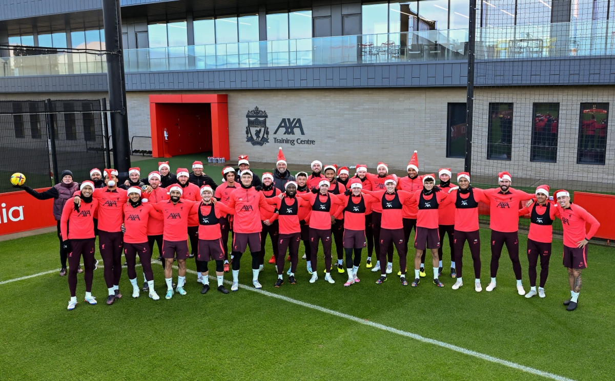 Darwin Nunez vang mat trong buoi tap ngay Giang sinh cua Liverpool