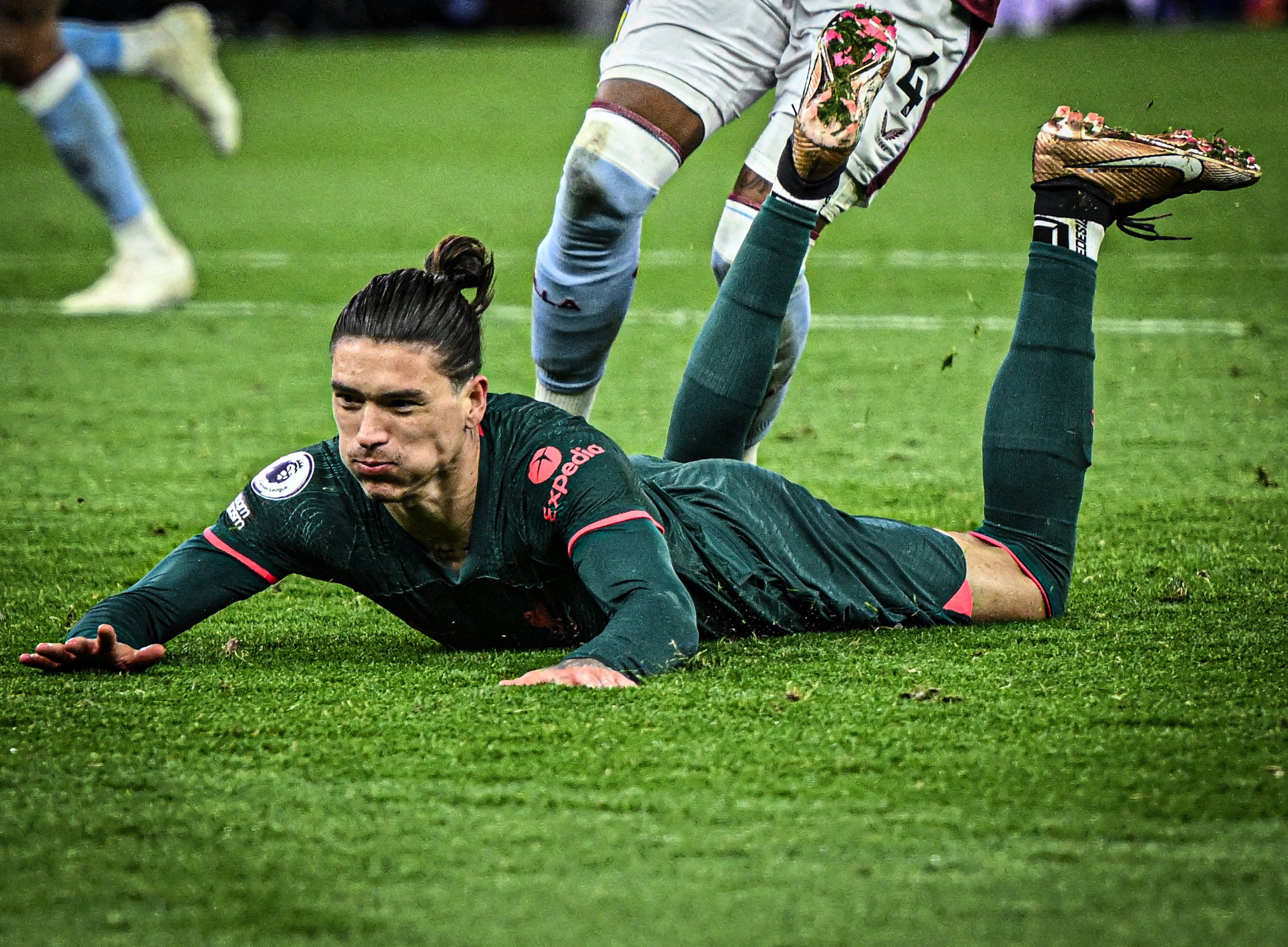 Cận cảnh 4 tình huống bỏ lỡ của Darwin Nunez trước Aston Villa 4