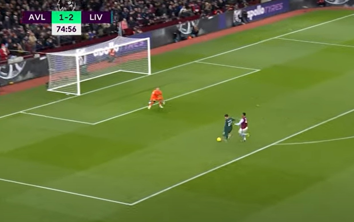 Darwin Nunez bỏ lỡ 5 cơ hội cực ngon ăn trước Aston Villa 4