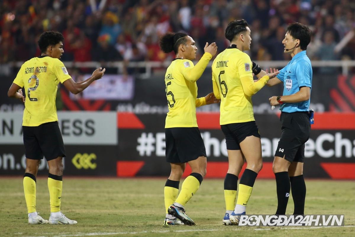 Trọng tài Sato Ryuji Việt Nam vs Malaysia 27/12 Trong tai Sato Ryuji Viet Nam vs Malaysia 27/12