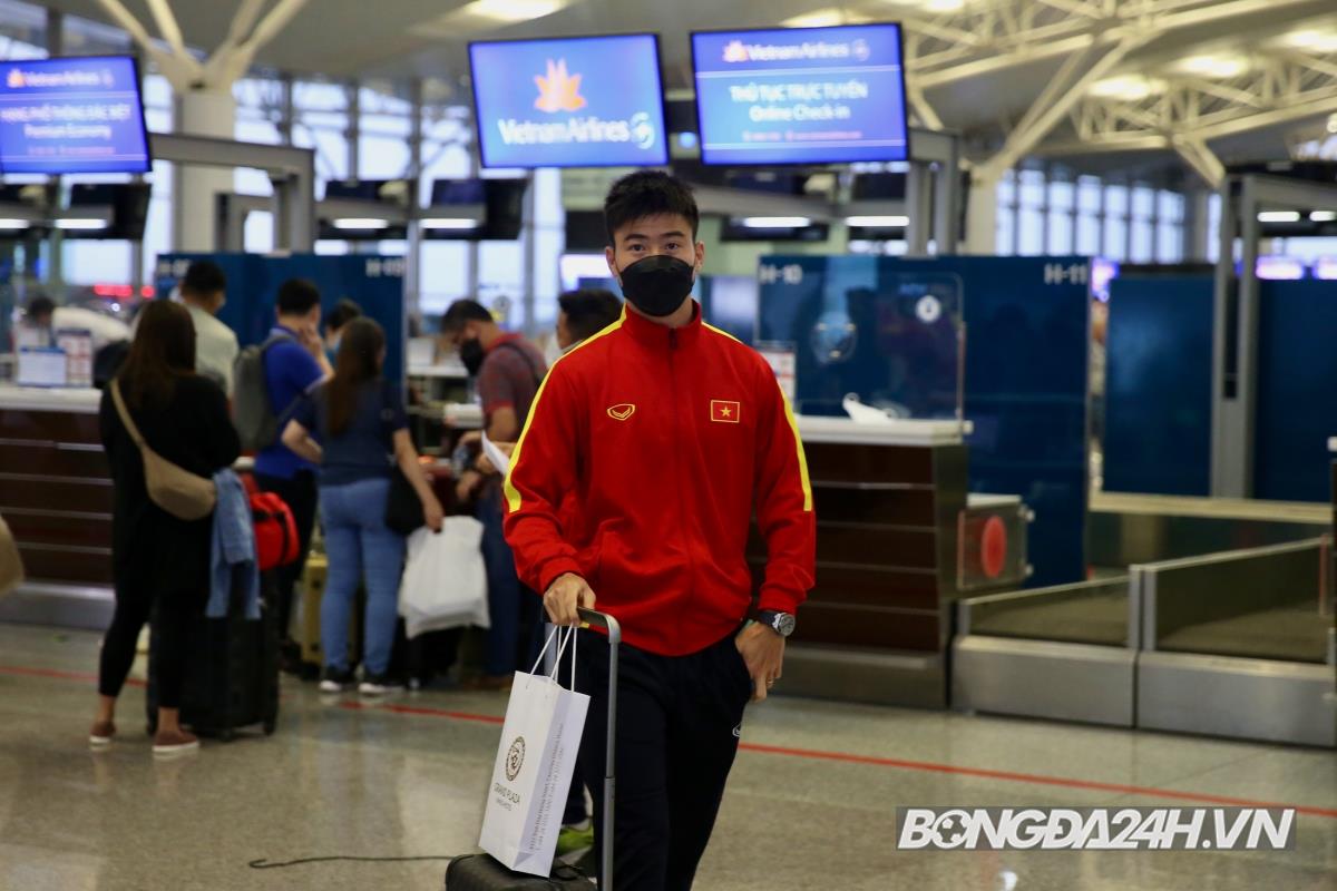 Thầy trò Park Hang Seo lên đường sang Singapore 3 Thầy trò Park Hang Seo lên đường sang Singapore 3