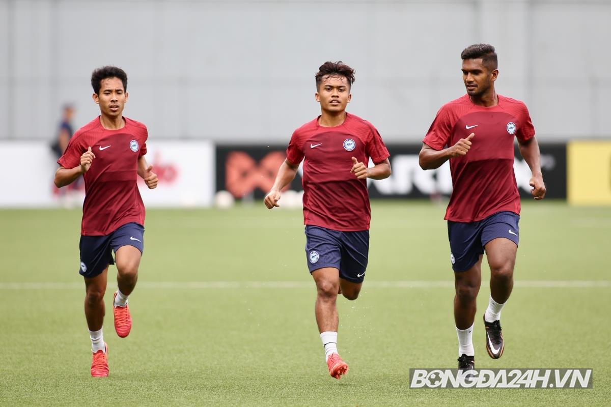 Singapore tập đuổi bắt trước đại chiến Việt Nam 4 Singapore tập đuổi bắt trước đại chiến Việt Nam 4