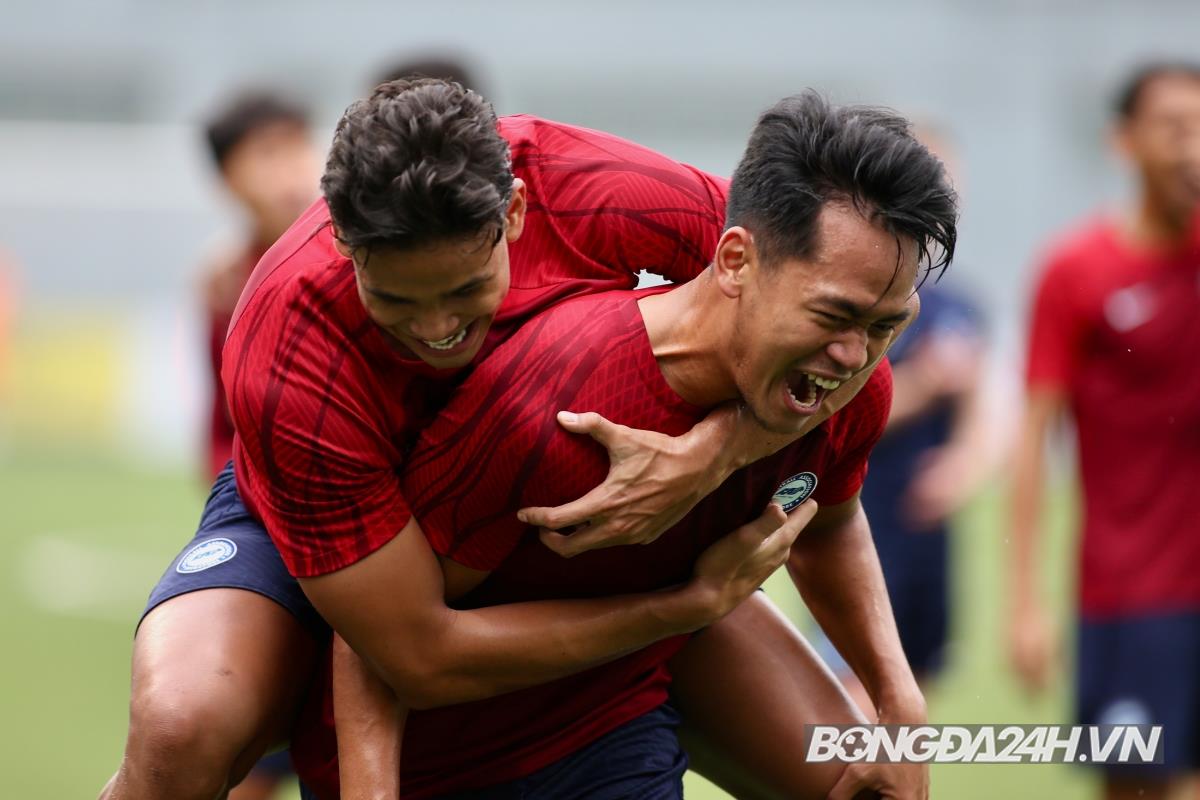 ĐT Singapore tập 29/12 dT Singapore tap 29/12