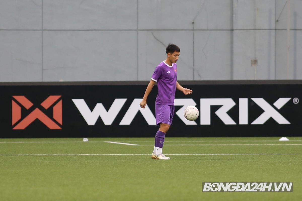 Đoàn Văn Hậu trầm ngâm trước trận đấu với Singapore 7