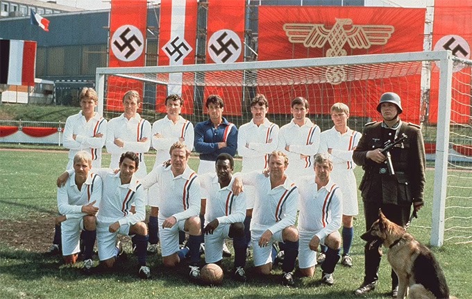 Nhìn lại cuộc đời Vua bóng đá Pele qua những bức ảnh 15