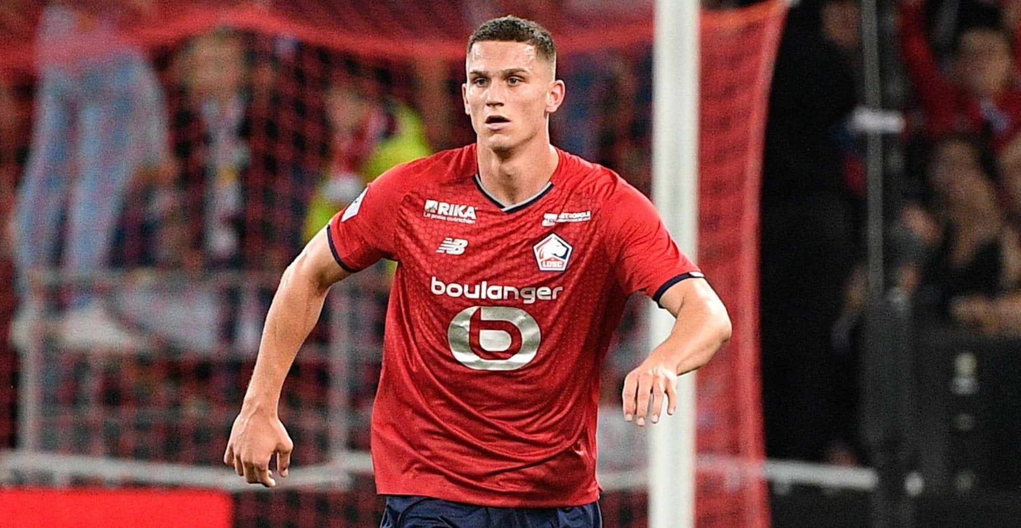 Sven Botman Từ suýt là hàng thải của Ajax đến gã quái vật ở vị trí trung vệ 4 Sven Botman Từ suýt là hàng thải của Ajax đến gã quái vật ở vị trí trung vệ 4