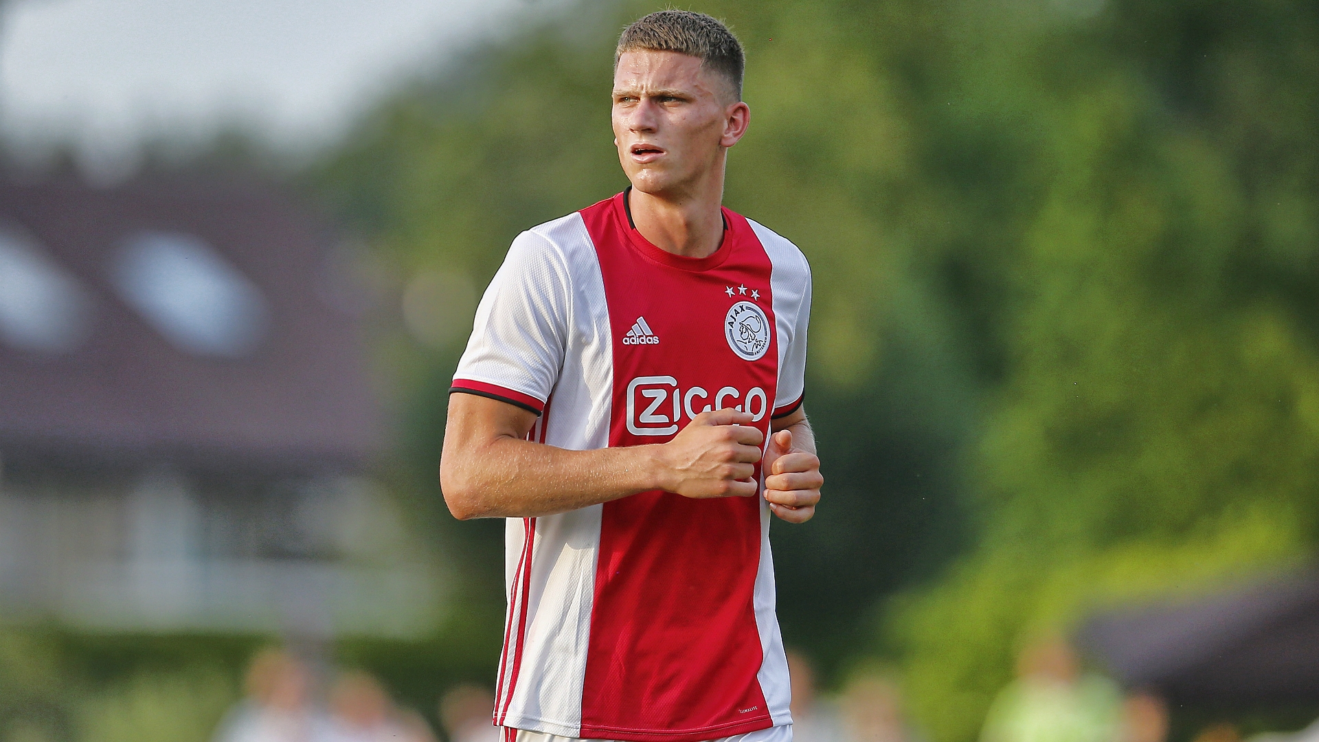 Sven Botman Từ suýt là hàng thải của Ajax đến gã quái vật ở vị trí trung vệ 2 Sven Botman Từ suýt là hàng thải của Ajax đến gã quái vật ở vị trí trung vệ 2