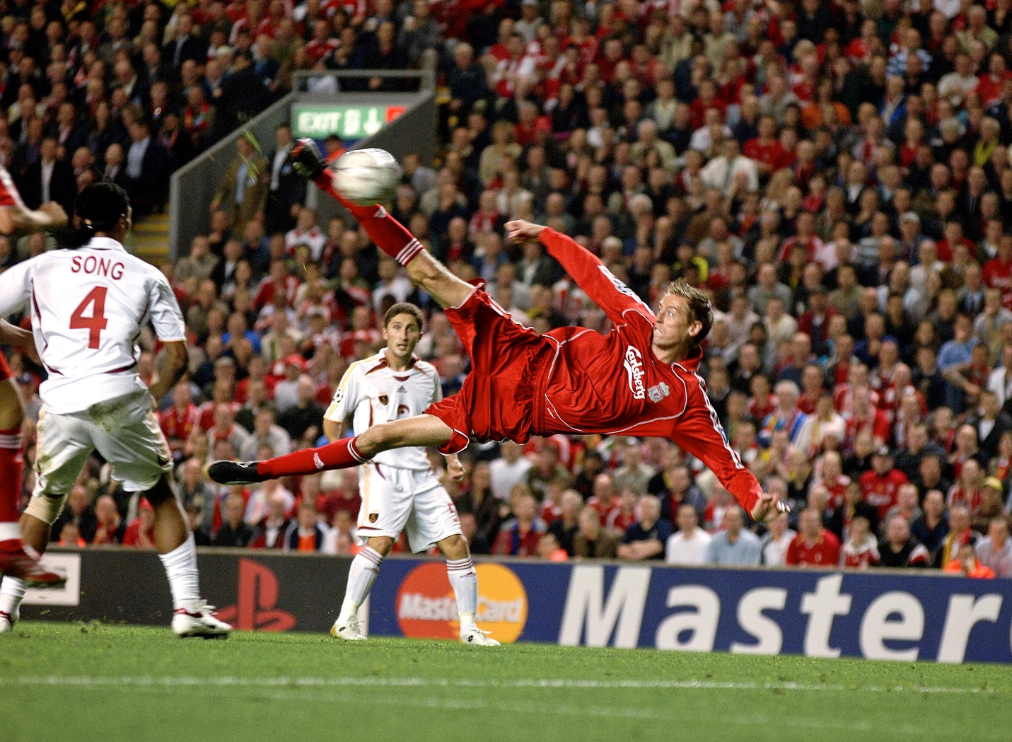 Peter Crouch - Hành Trình Của Cầu Thủ Có Chiều Cao Vượt Trội