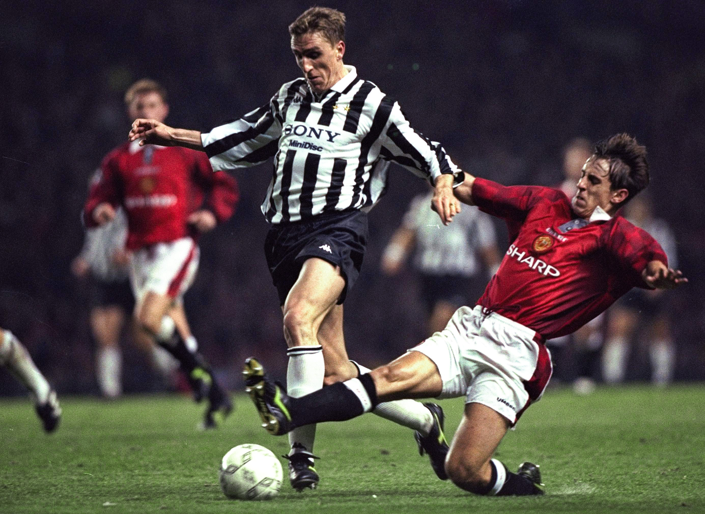 Alen Boksic: Khối rubik mang đến vẻ đẹp cho bóng đá