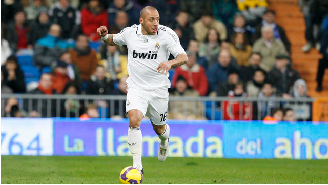 Julien Faubert và thương vụ chuyển nhượng bước ra từ chuyện cổ tích