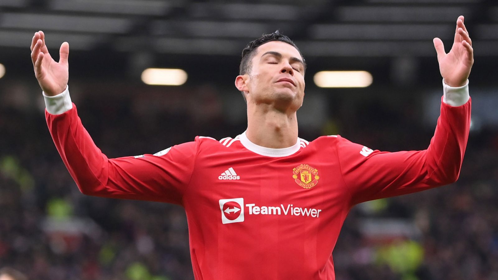 Vấn đề của Man Utd: Không chỉ ở Ronaldo