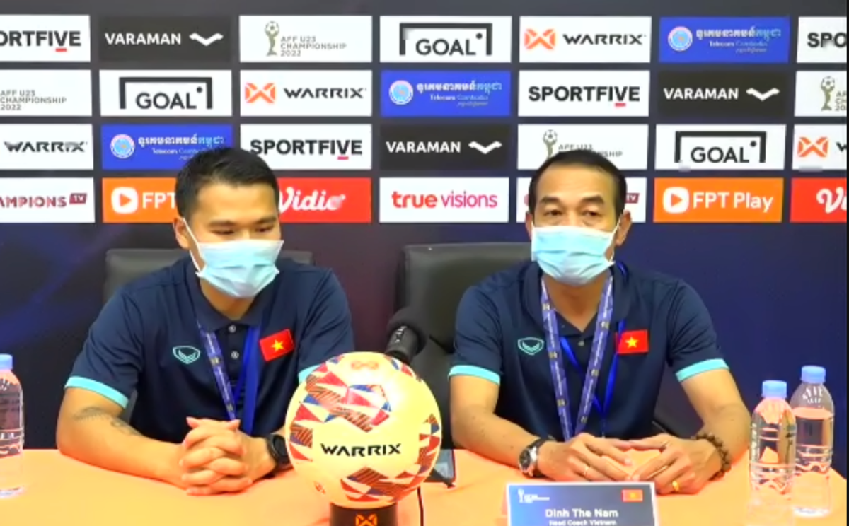 HLV Đinh Thế Nam nói gì sau thất bại trước U20 Indonesia 1