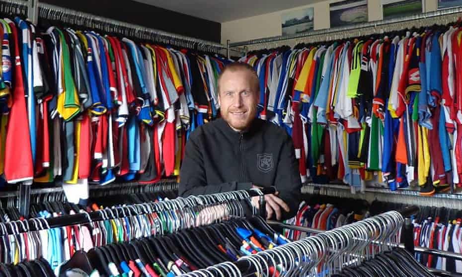 Arjan Wijngaard: Người đàn ông sở hữu hơn 3000 tấm áo đấu bóng đá