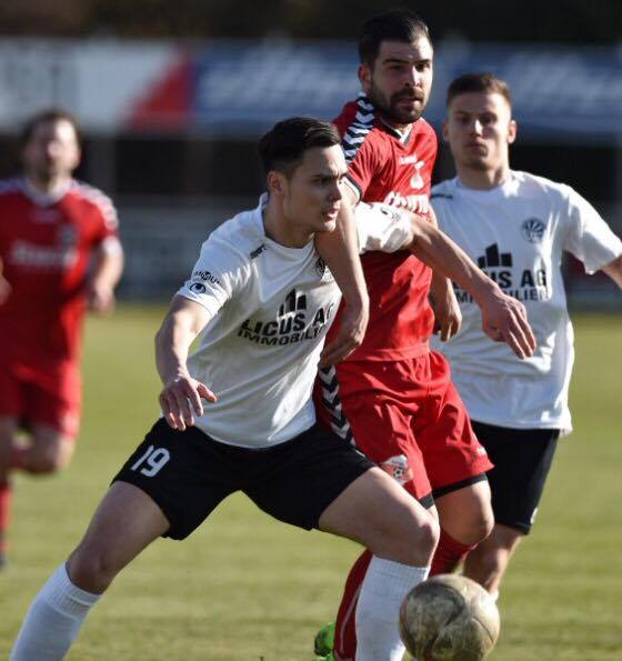 Adriano Schmidt không cam tâm thi đấu ở giải bán chuyên tại Đức