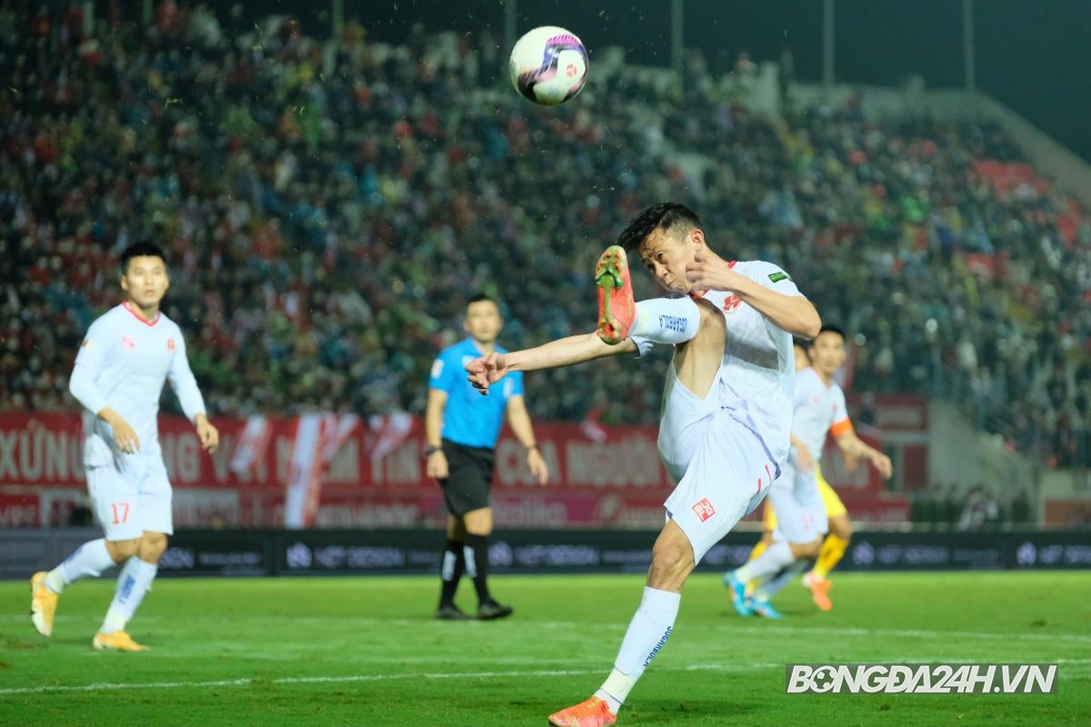 Sao HAGL khiêm tốn khi nói về cơ hội vô địch V-League cùng CLB Hải Phòng 1 Sao HAGL khiêm tốn khi nói về cơ hội vô địch V-League cùng CLB Hải Phòng 1