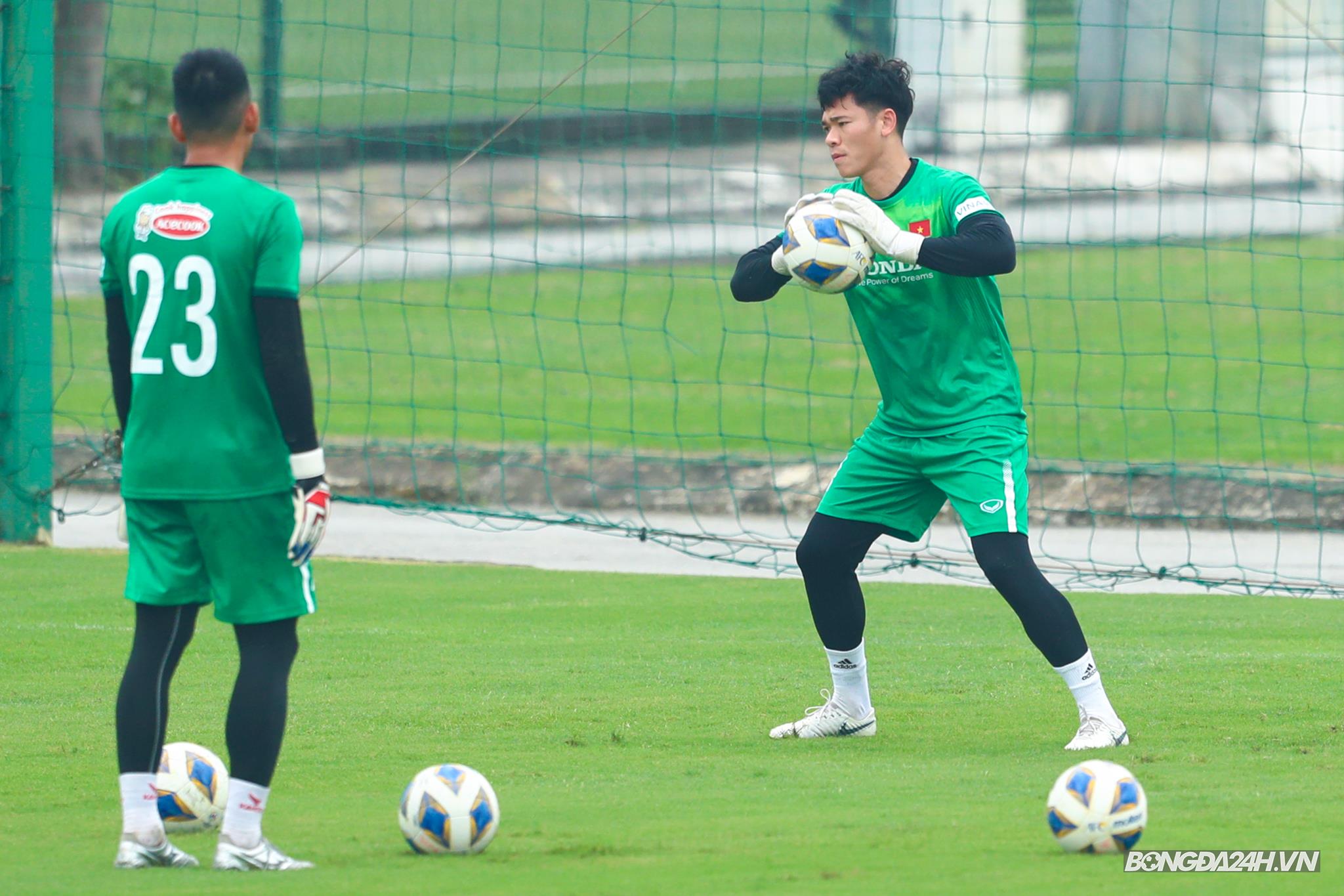 Nguyên Mạnh ĐT Việt Nam Nguyên Mạnh ĐT Việt Nam