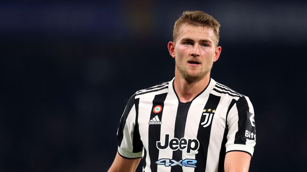 De Ligt thừa nhận Juventus đã có một khởi đầu kém cỏi trước Cagliari và sự quan tâm của Barca đến anh