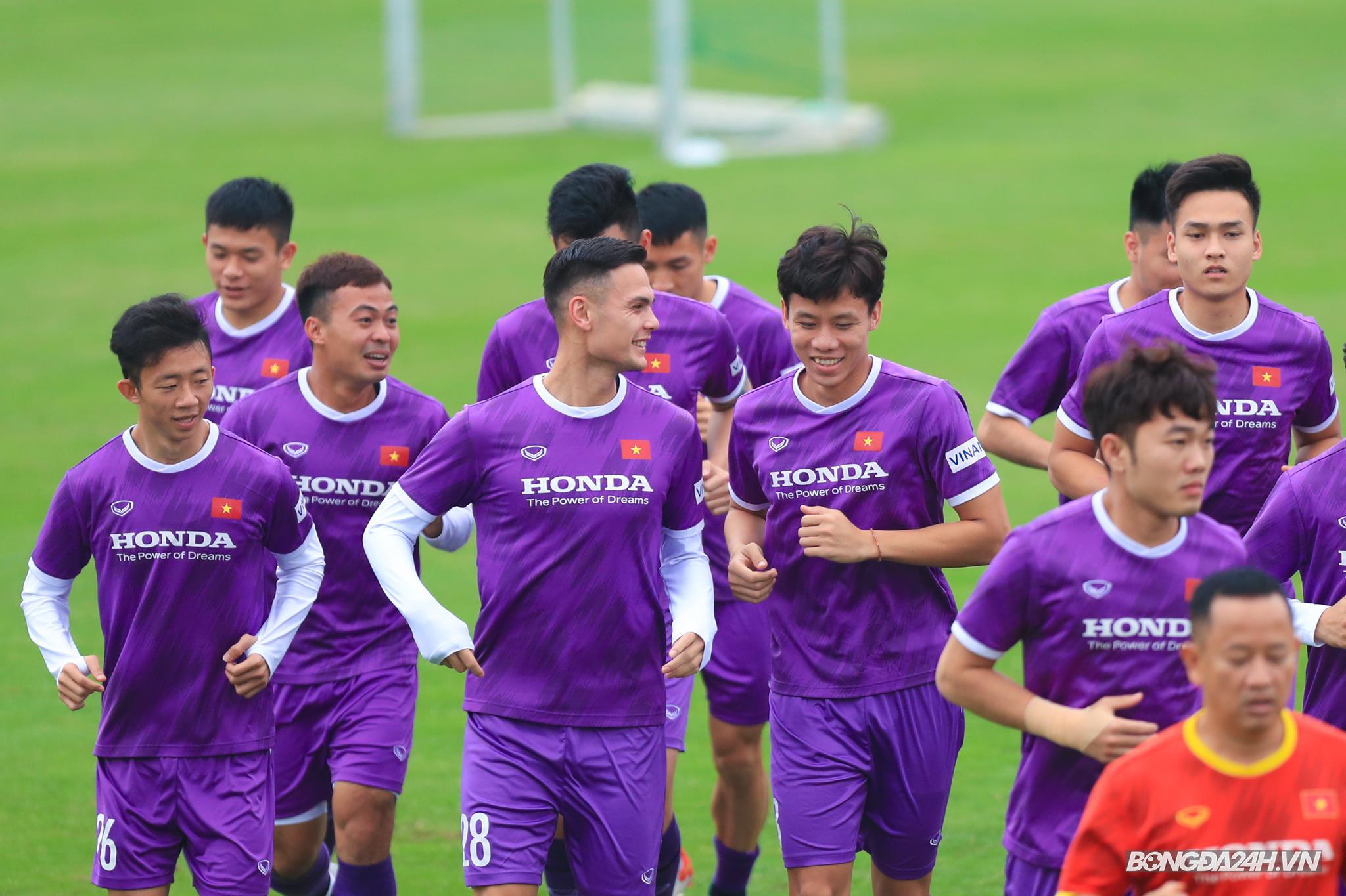 Adriano Schmidt Quế Ngọc Hải ĐT Việt Nam Adriano Schmidt Quế Ngọc Hải ĐT Việt Nam