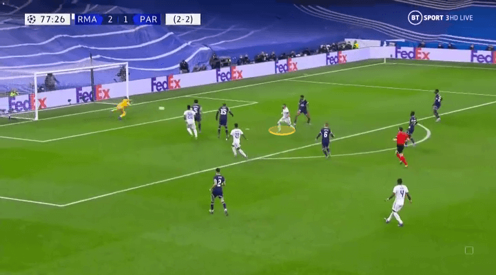 Thời điểm đối thủ vừa giao bóng: Một cơ hội ghi bàn tuyệt vời