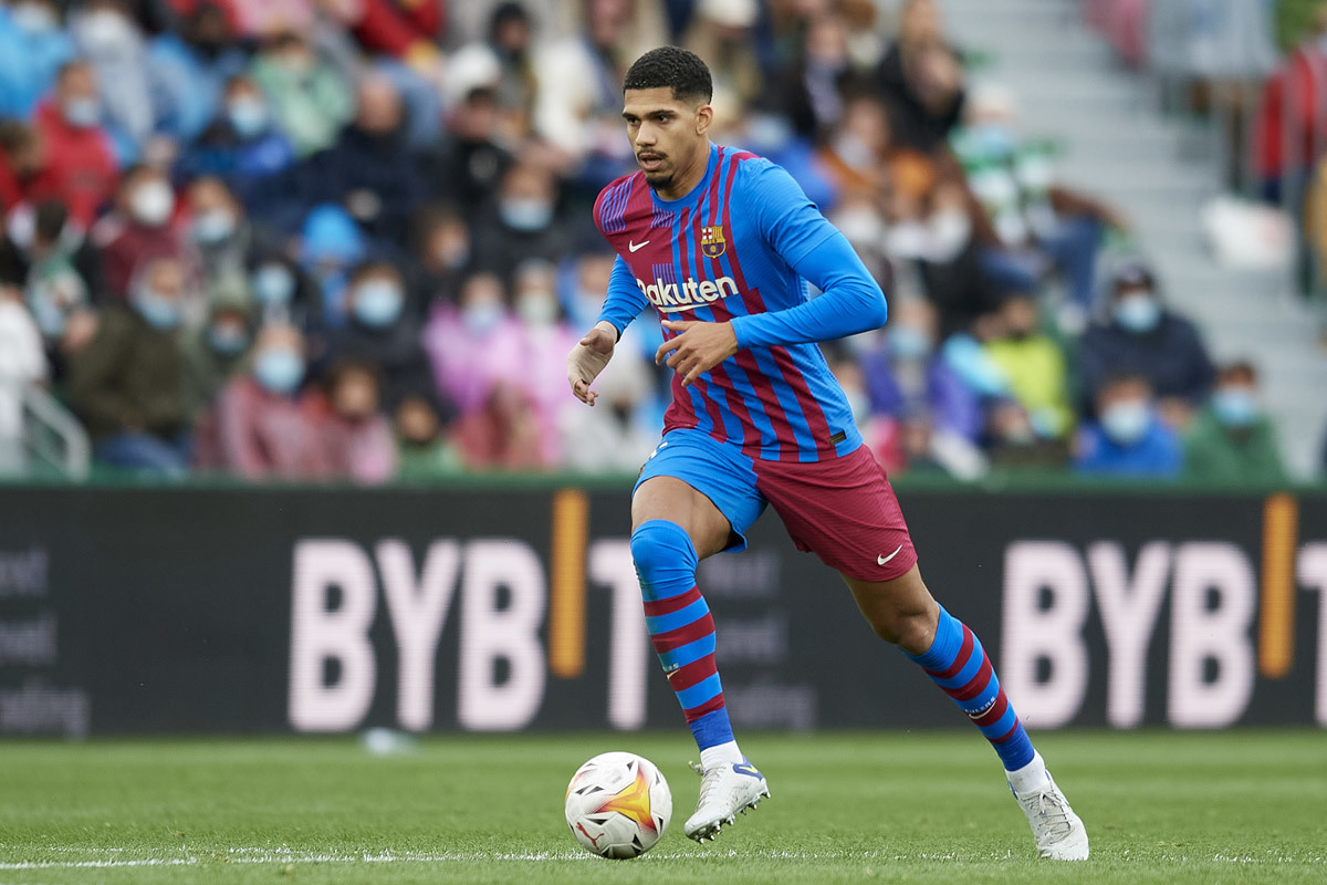 Barca báo tin buồn cho Man United vụ Ronald Araujo hình ảnh Barca báo tin buồn cho Man United vụ Ronald Araujo hình ảnh