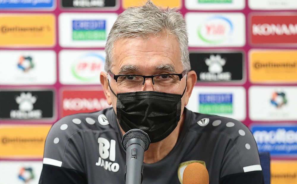 HLV Branko Ivankovic chia sẻ trước trận gặp Việt Nam hình ảnh