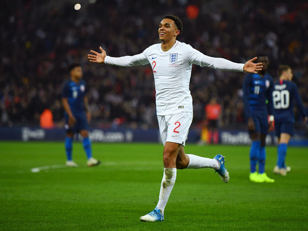 Jurgen Klopp từng ca ngợi Trent Alexander-Arnold là “hậu vệ phải xuất sắc nhất thế giới”, nhưng thật trớ trêu khi “được trọng dụng” ở bóng đá cấp ĐTQG vẫn là một điều quá xa xỉ đối với anh.