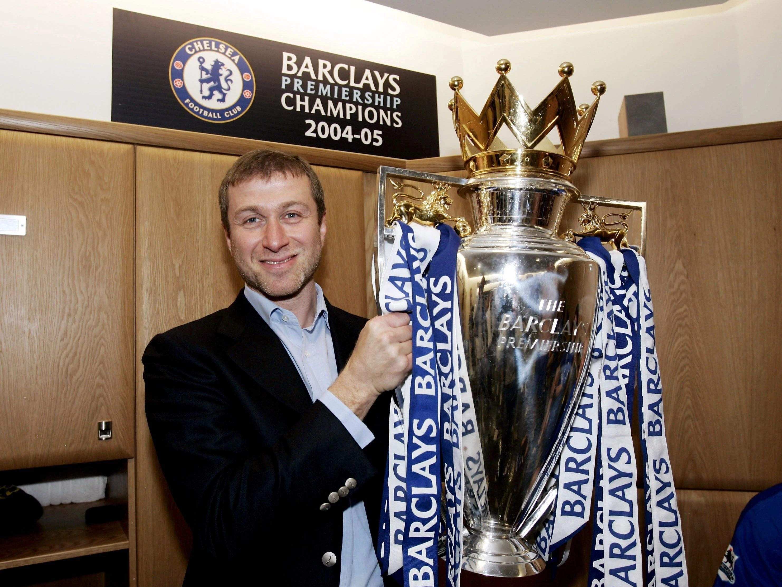 Roman Abramovich và lời vĩnh biệt một triều đại