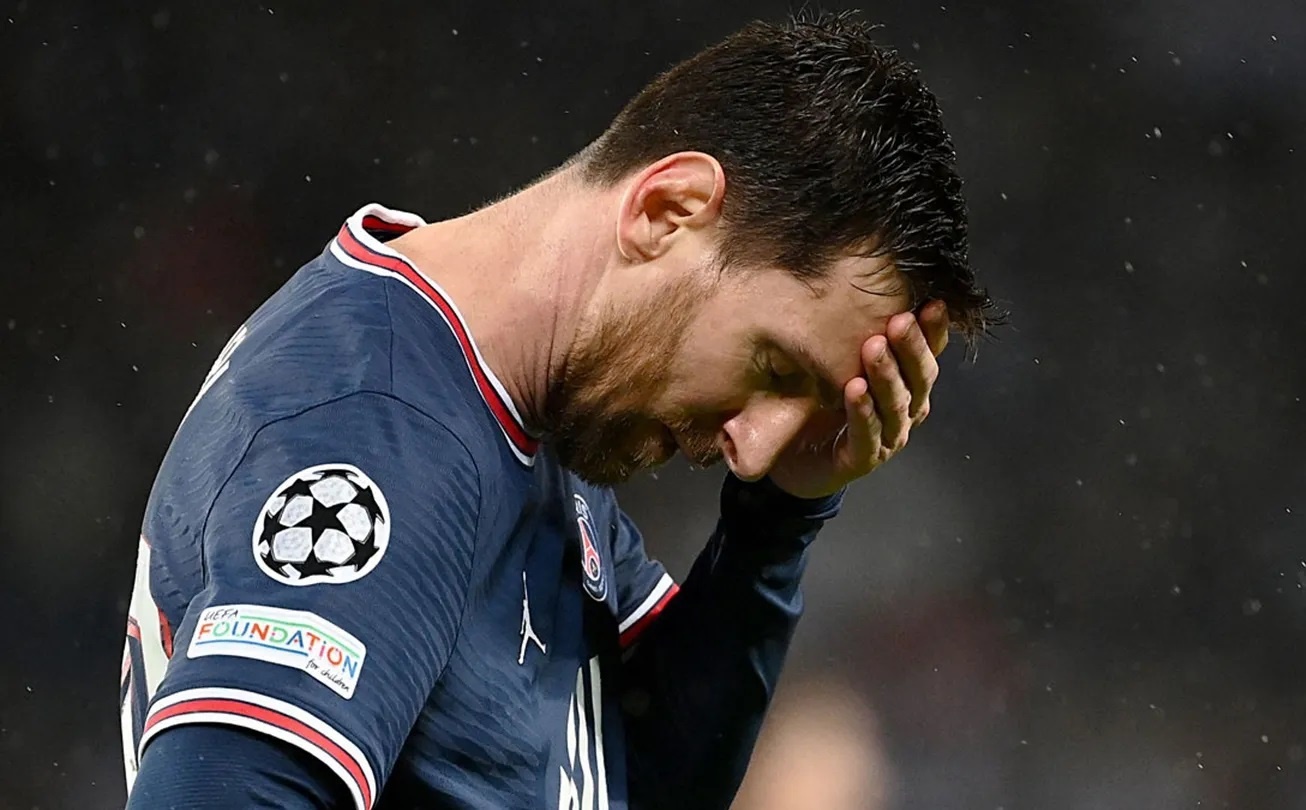 Dani Alves Lionel Messi muốn quay lại Barca hình ảnh