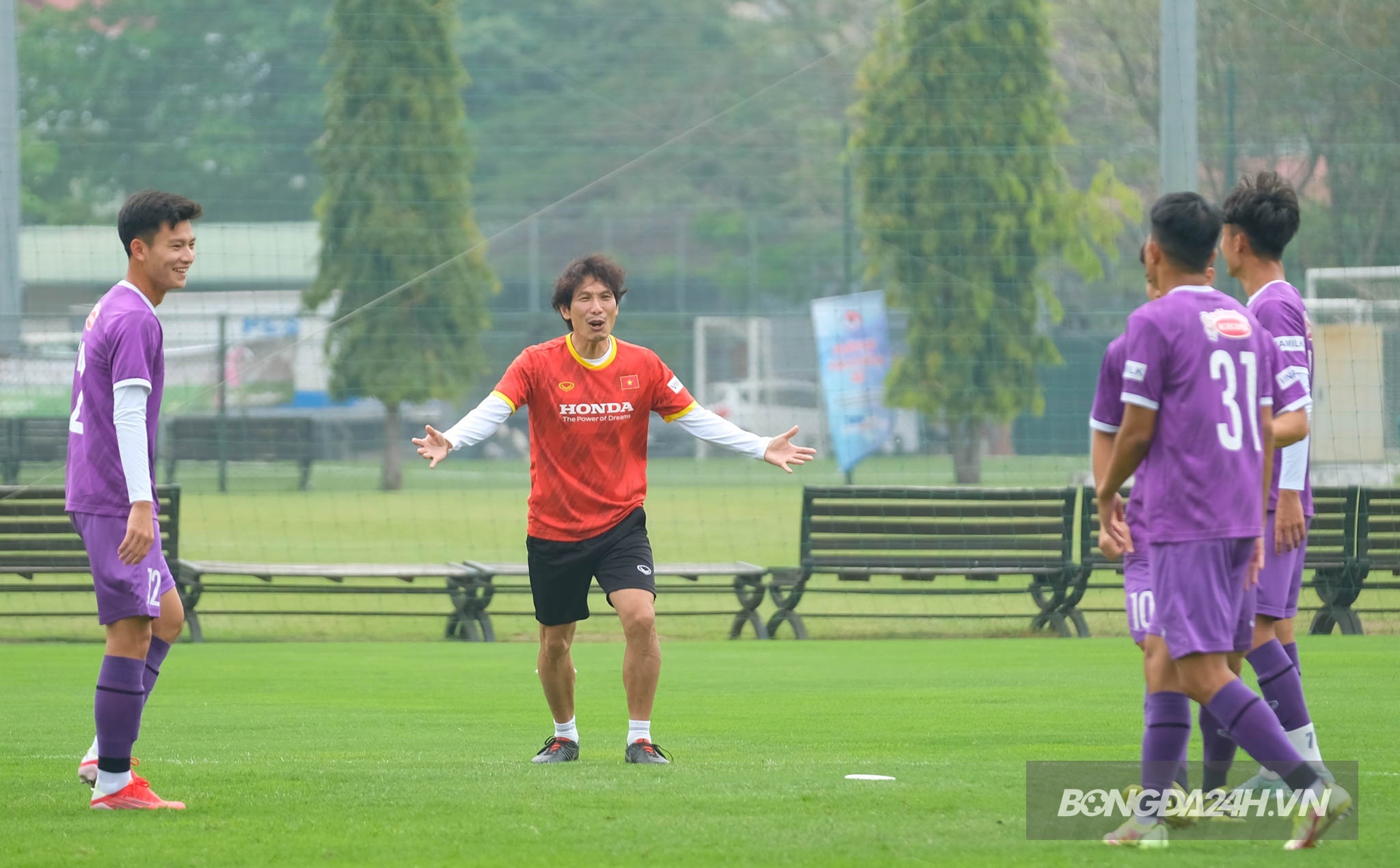 HLV Gong Oh Kyun U23 Việt Nam ngày 13/4