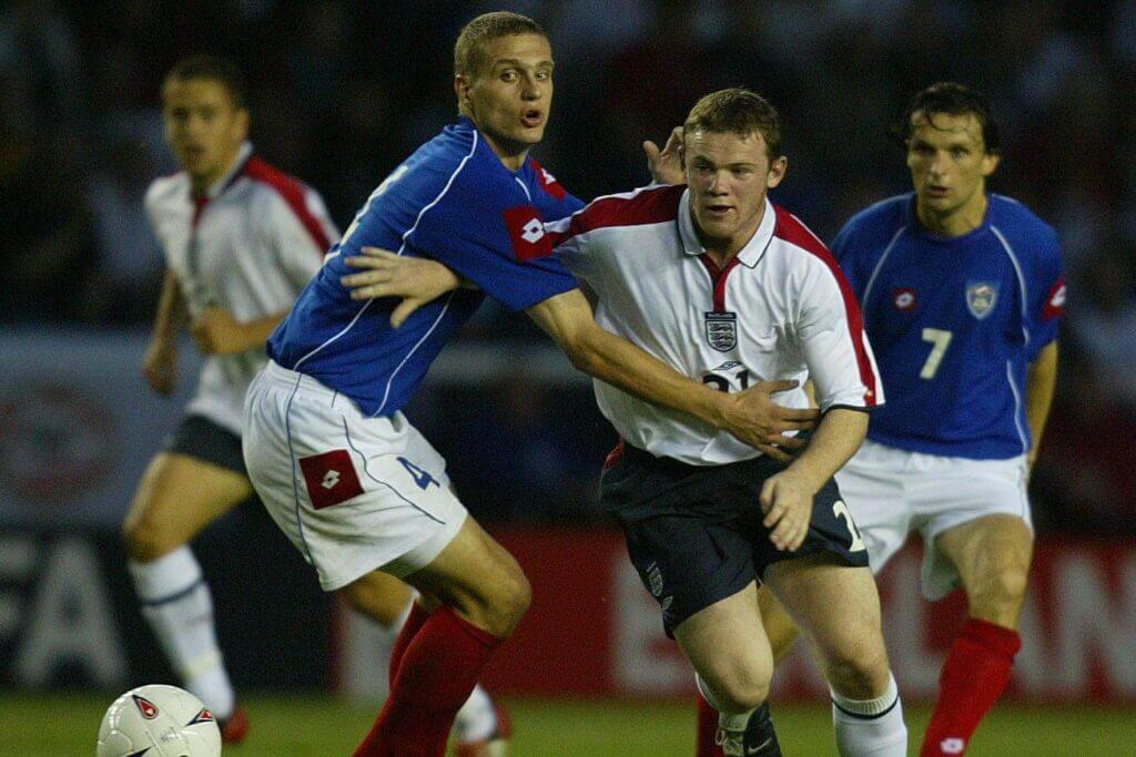 Nemanja Vidic: Tận hưởng cuộc chơi với một góc nhìn khác