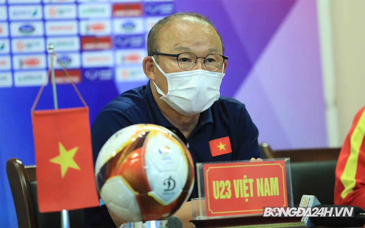 HLV Park Hang-seo Cầu thủ quá tuổi là những mảnh ghép còn thiếu hình ảnh