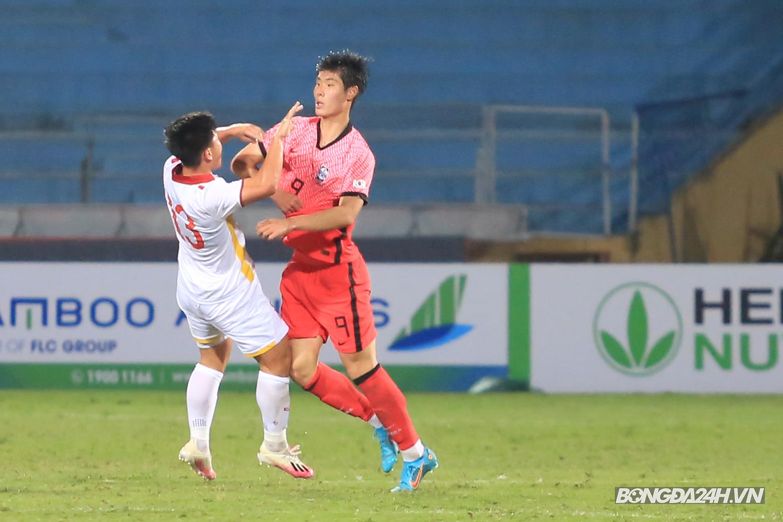 Vũ Tiến Long U23 Việt Nam Vũ Tiến Long U23 Việt Nam