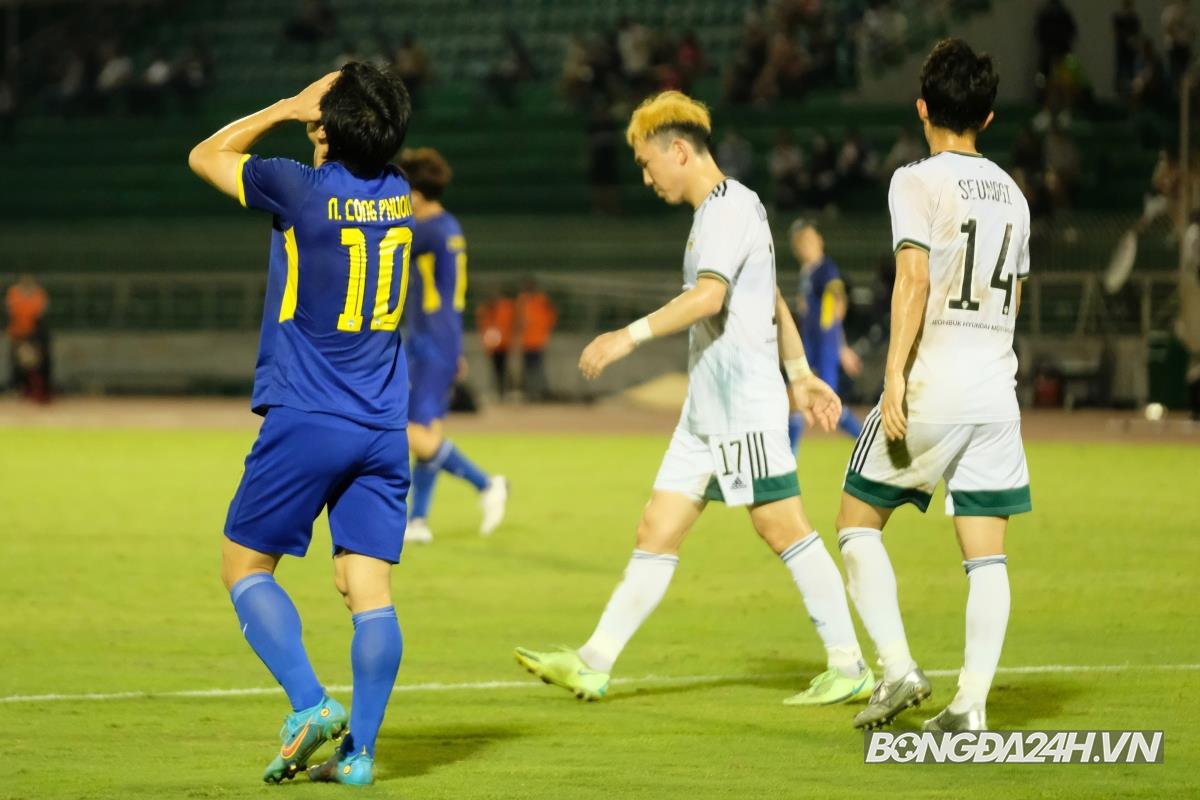 Công Phượng HAGL vs Jeonbuk 1-1 25/4 Công Phượng HAGL vs Jeonbuk 1-1 25/4