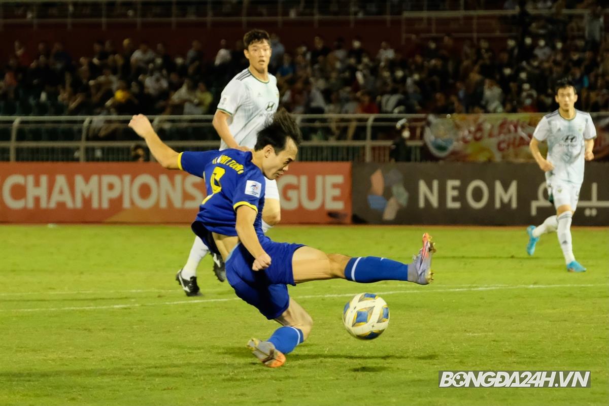 Văn Toàn HAGL vs Jeonbuk 1-1 25/4 Văn Toàn HAGL vs Jeonbuk 1-1 25/4