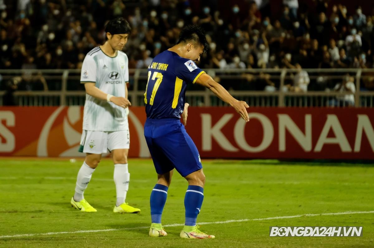 Văn Thanh HAGL vs Jeonbuk 1-1 25/4 Văn Thanh HAGL vs Jeonbuk 1-1 25/4