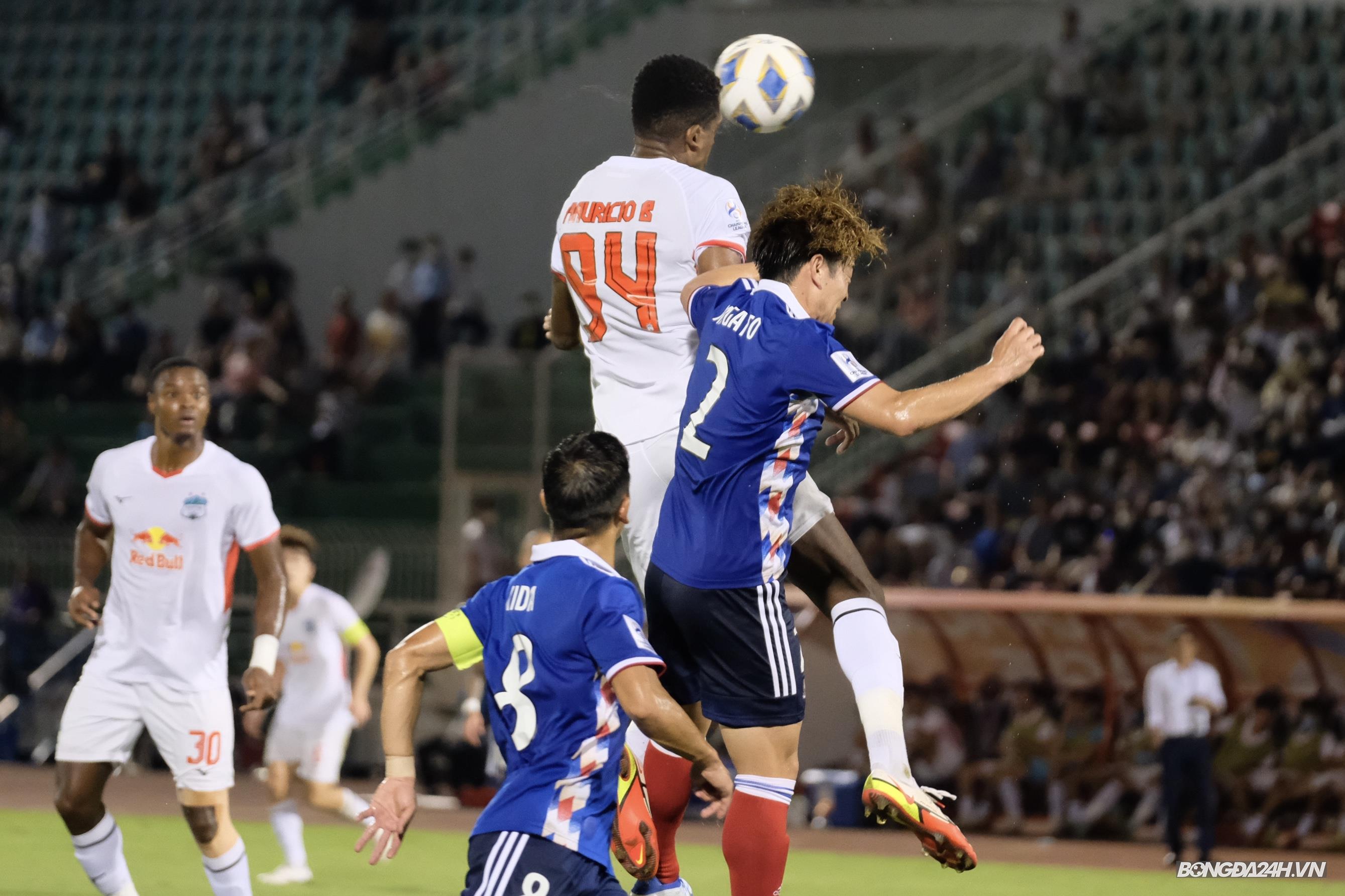 HAGL vs Yokohama 28/4