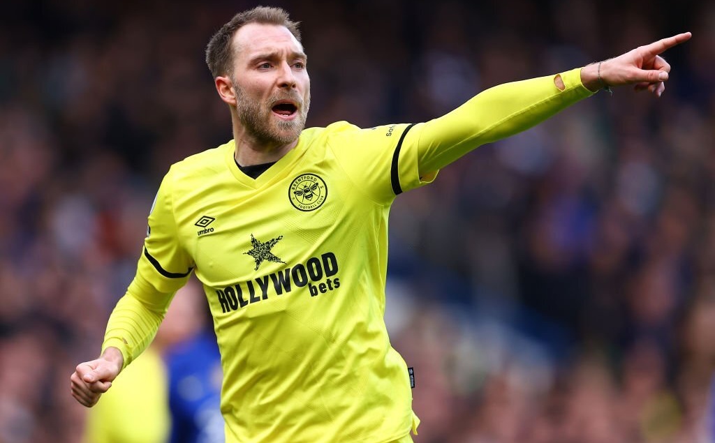 Christian Eriksen nâng tầm Brentford hình ảnh