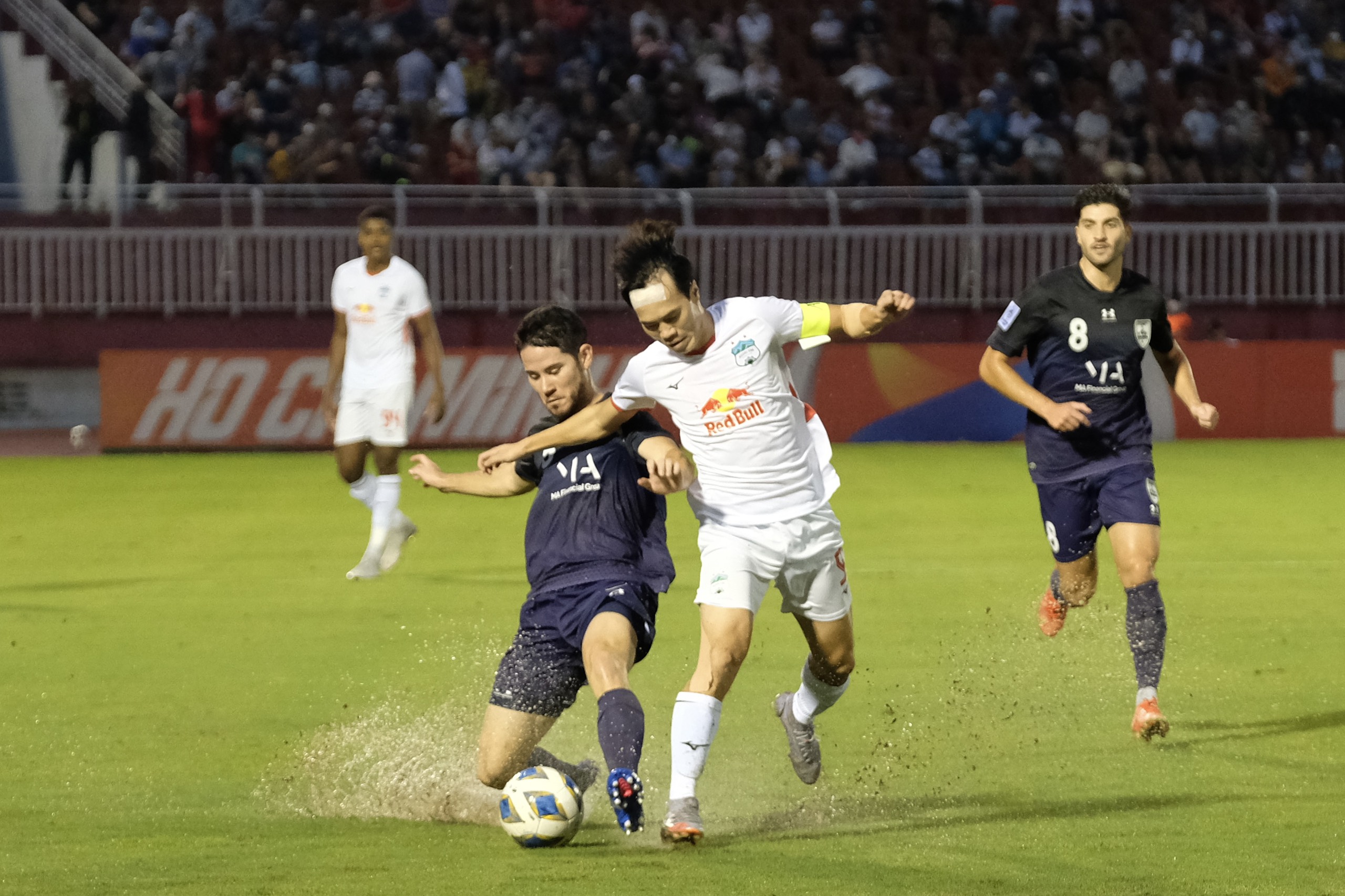 HAGL vs Sydney HAGL vs Sydney