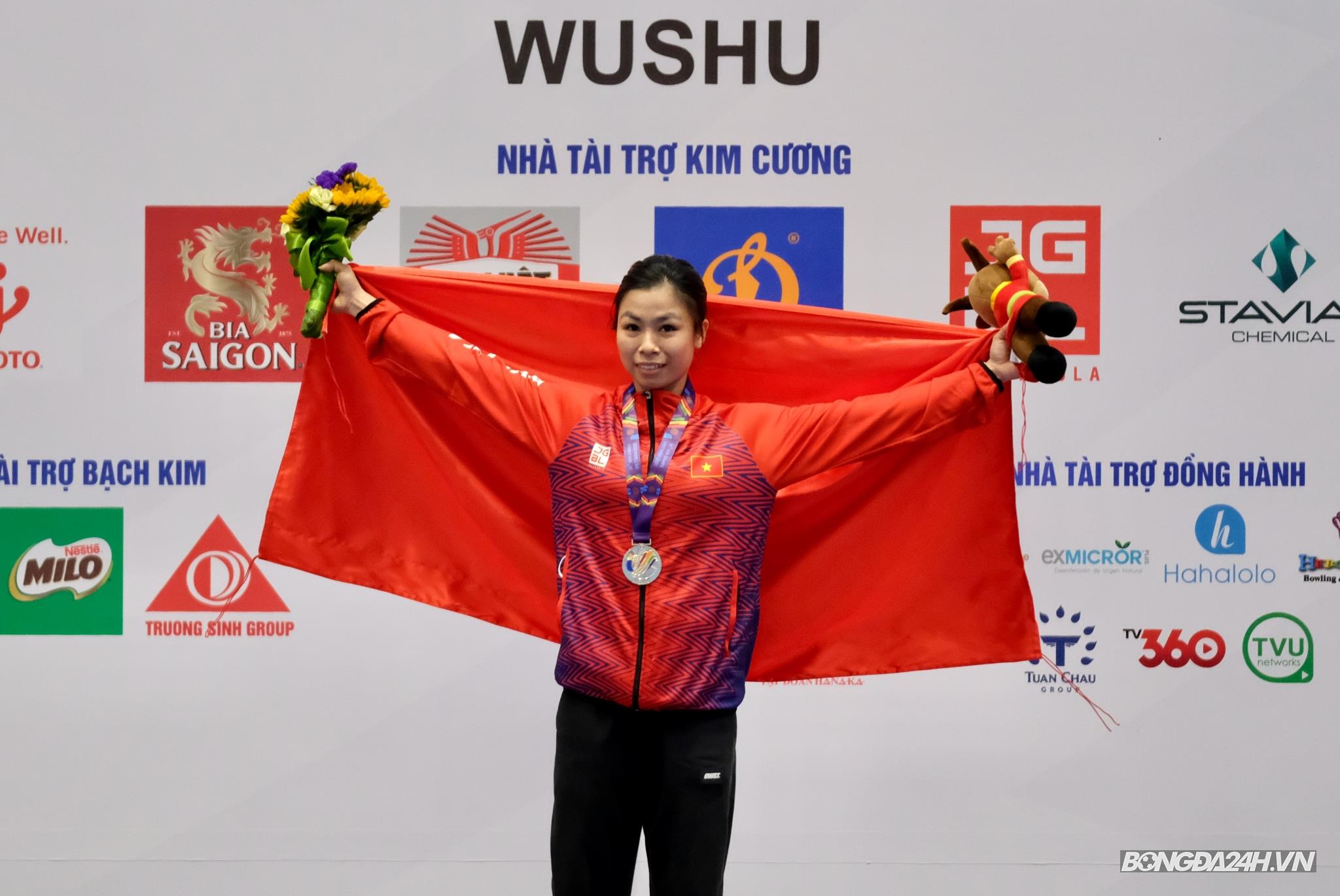 Hoàng Thị Phương Giang HCV Trường quyền 15/5