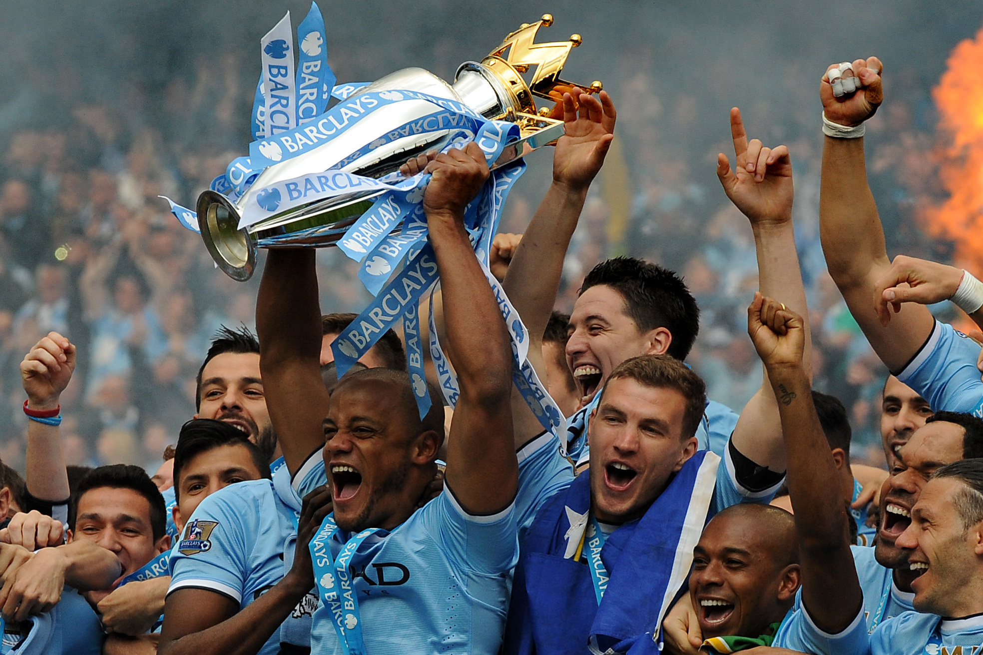 VIDEO 5 ngày hạ màn kịch tính nhất trong lịch sử Premier League hình ảnh