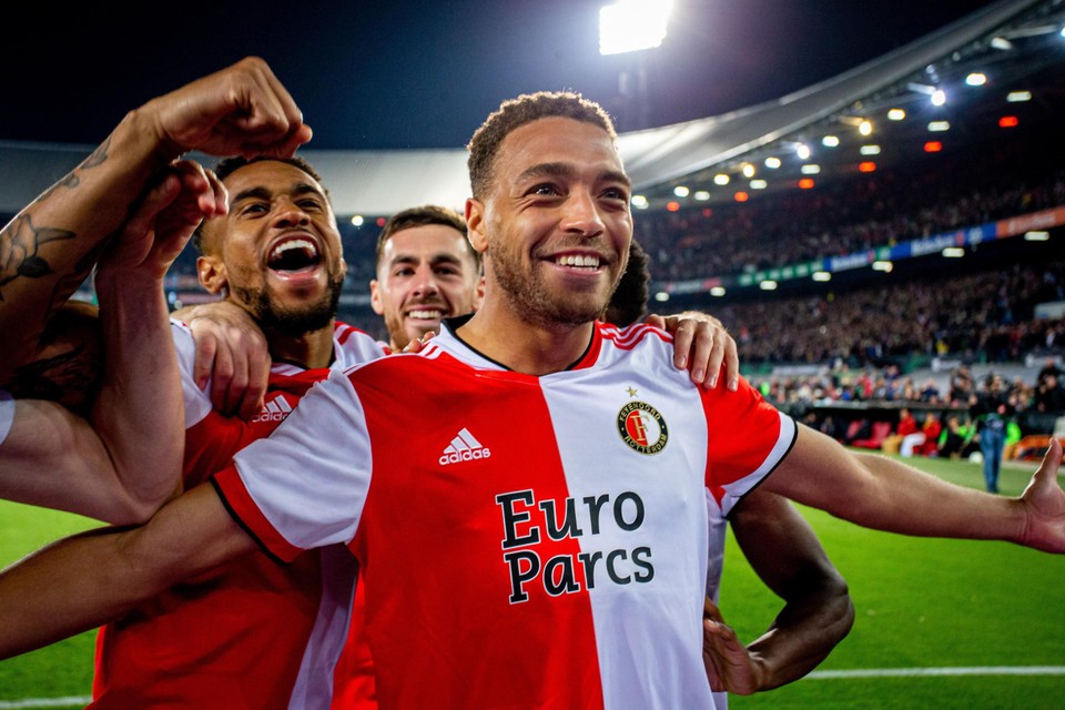 Cyriel Dessers đang là ngòi nổ xuất sắc trong việc săn bàn của Feyenoord