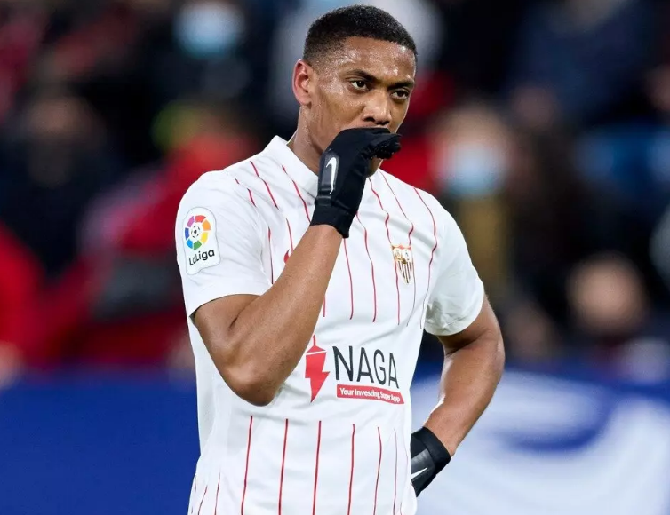 Sevilla trả Anthony Martial lại cho MU