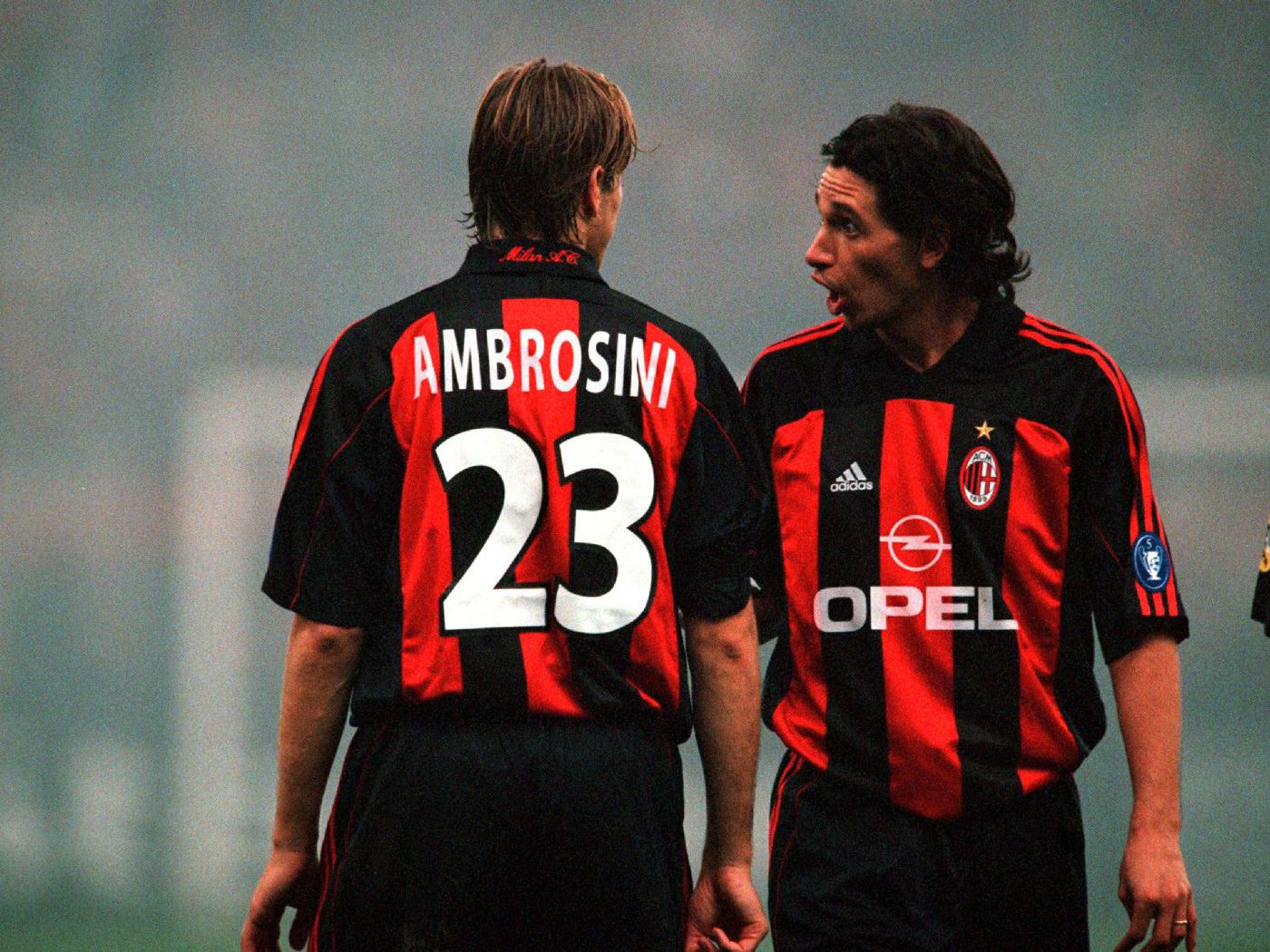 Massimo Ambrosini: Nốt trầm phía sau bản giao hưởng vĩ đại