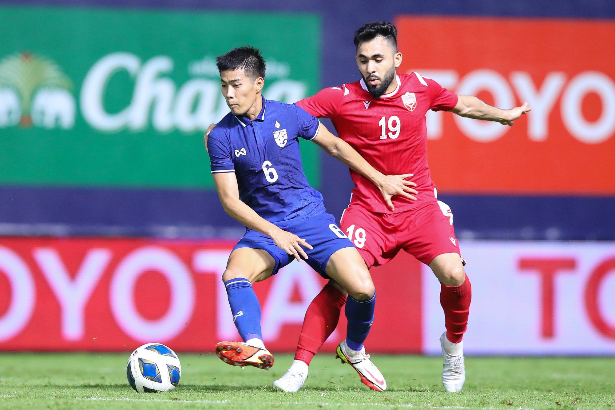 ĐT Thái Lan để thua Bahrain