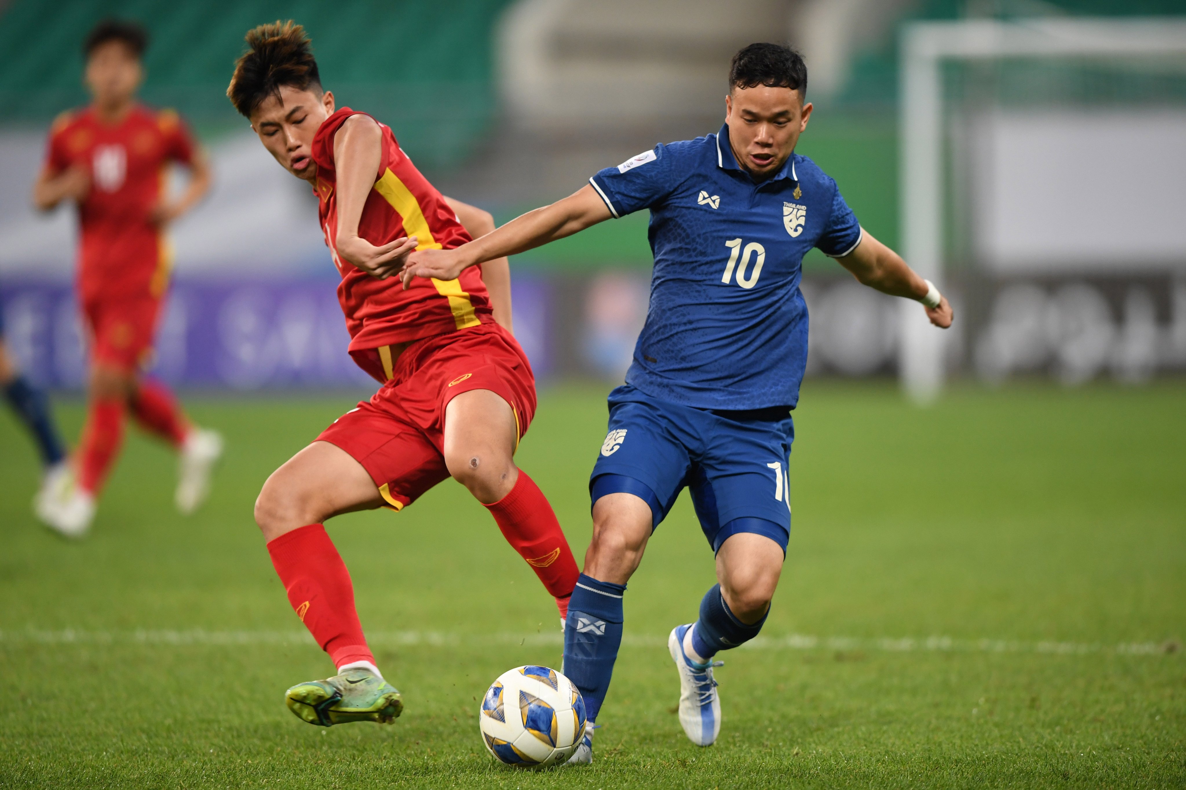 Lựa chọn khó khăn với ông Troussier 2 Lựa chọn khó khăn với ông Troussier 2